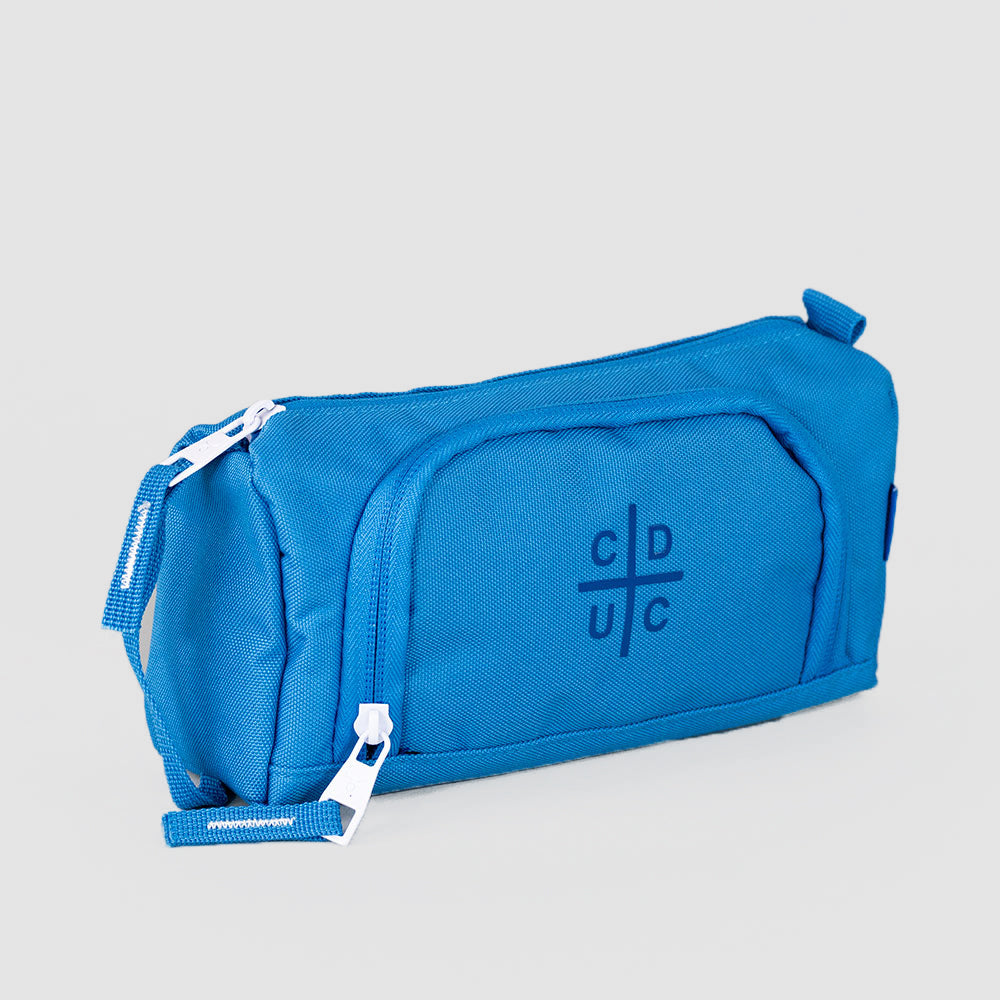 
                  
                    ESTUCHE U CATOLICA FANATIKOS MOOSE
                  
                