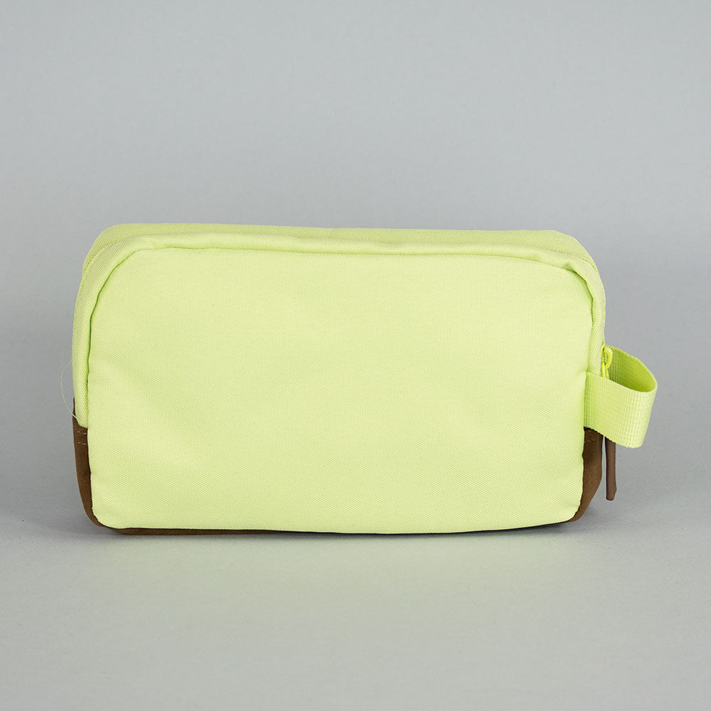 
                  
                    ESTUCHE MANHATTAN LIGHT GREEN MOOSE
                  
                