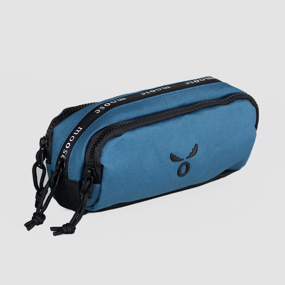 
                  
                    ESTUCHE CALIFORNIA BLUE MOOSE
                  
                