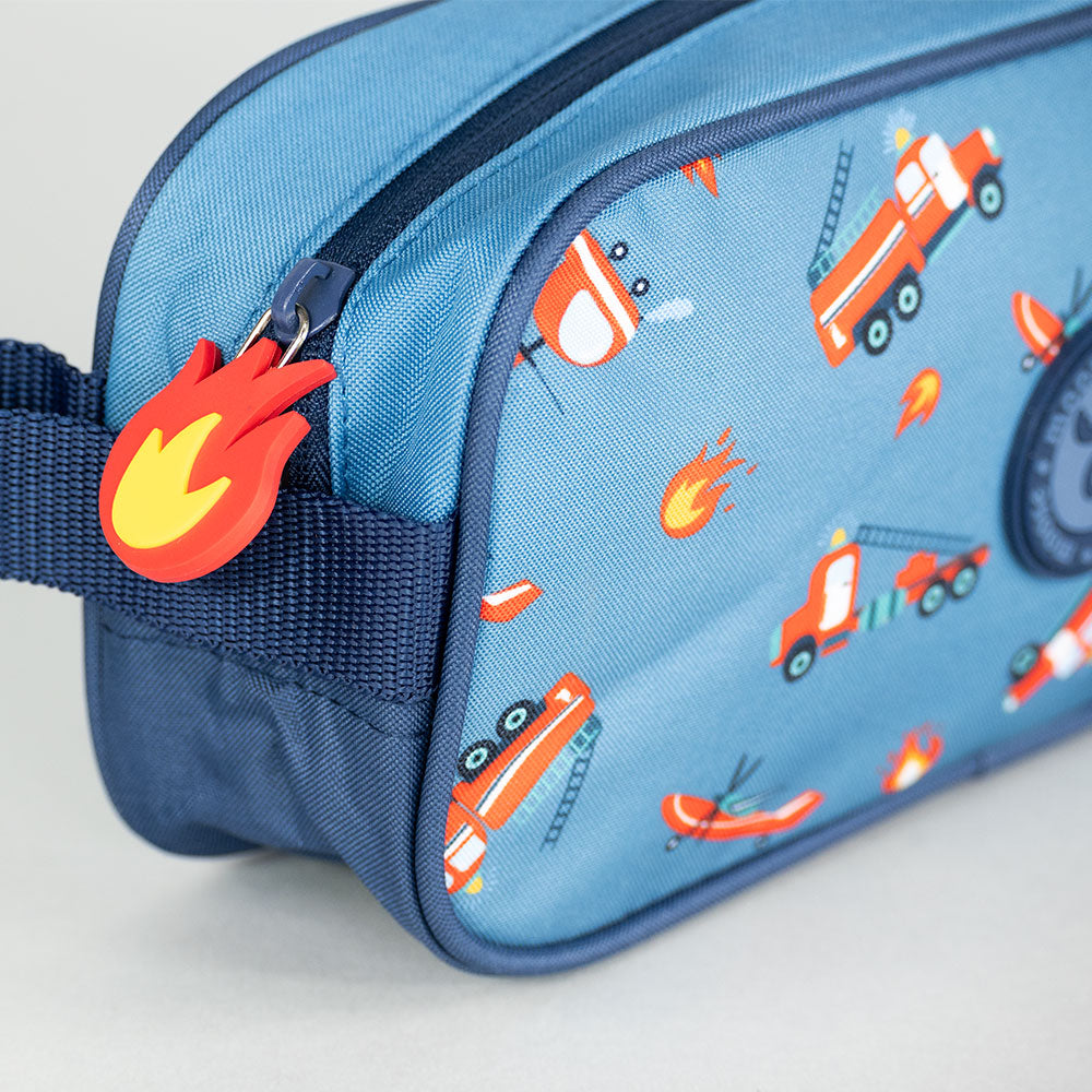 
                  
                    ESTUCHE KIDS FIREFIGHTER MOOSE
                  
                