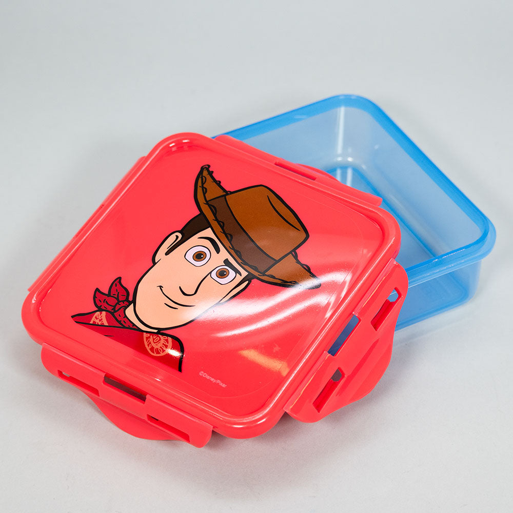 
                  
                    HERMETICO CUADRADO 500ML WOODY TOY STORY 5
                  
                