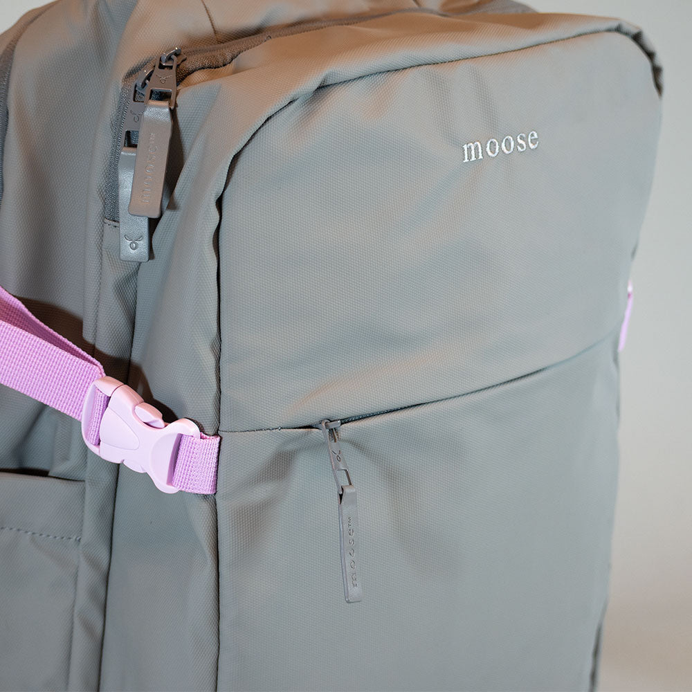 
                  
                    TRAVEL BAG PIETRA MOOSE
                  
                