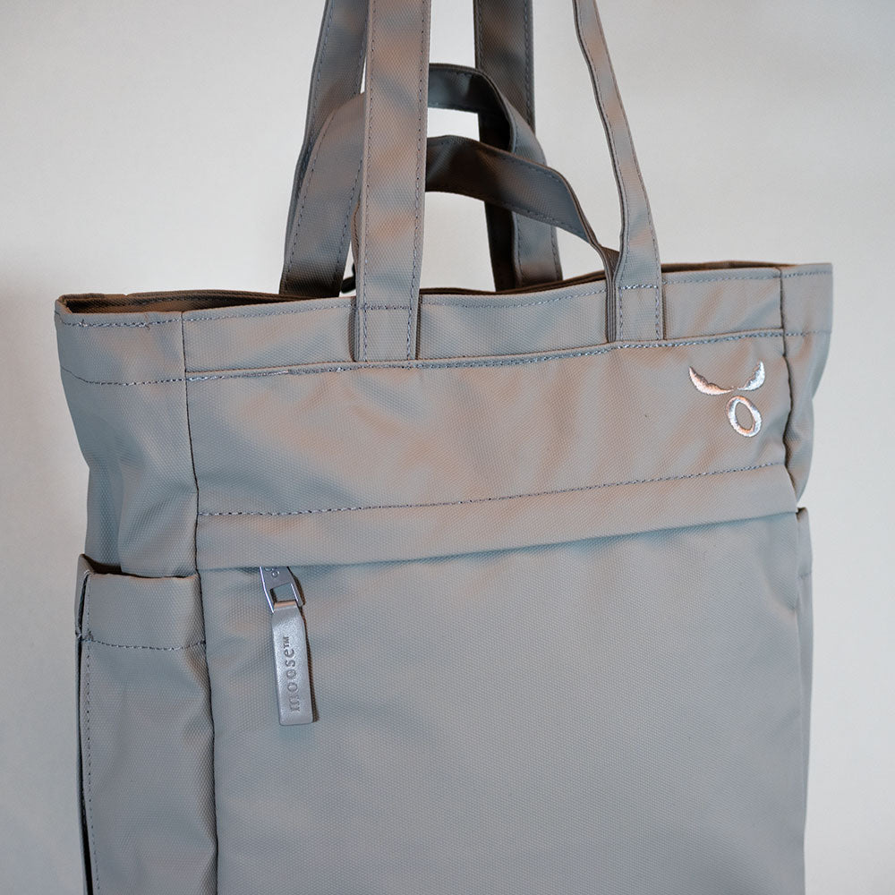 
                  
                    TOTE BAG PIETRA MOOSE
                  
                
